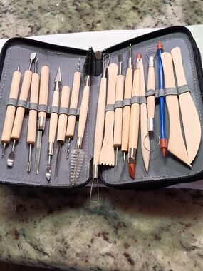 Pottery & Clay Sculpting Tool Kit in Travel Pàk